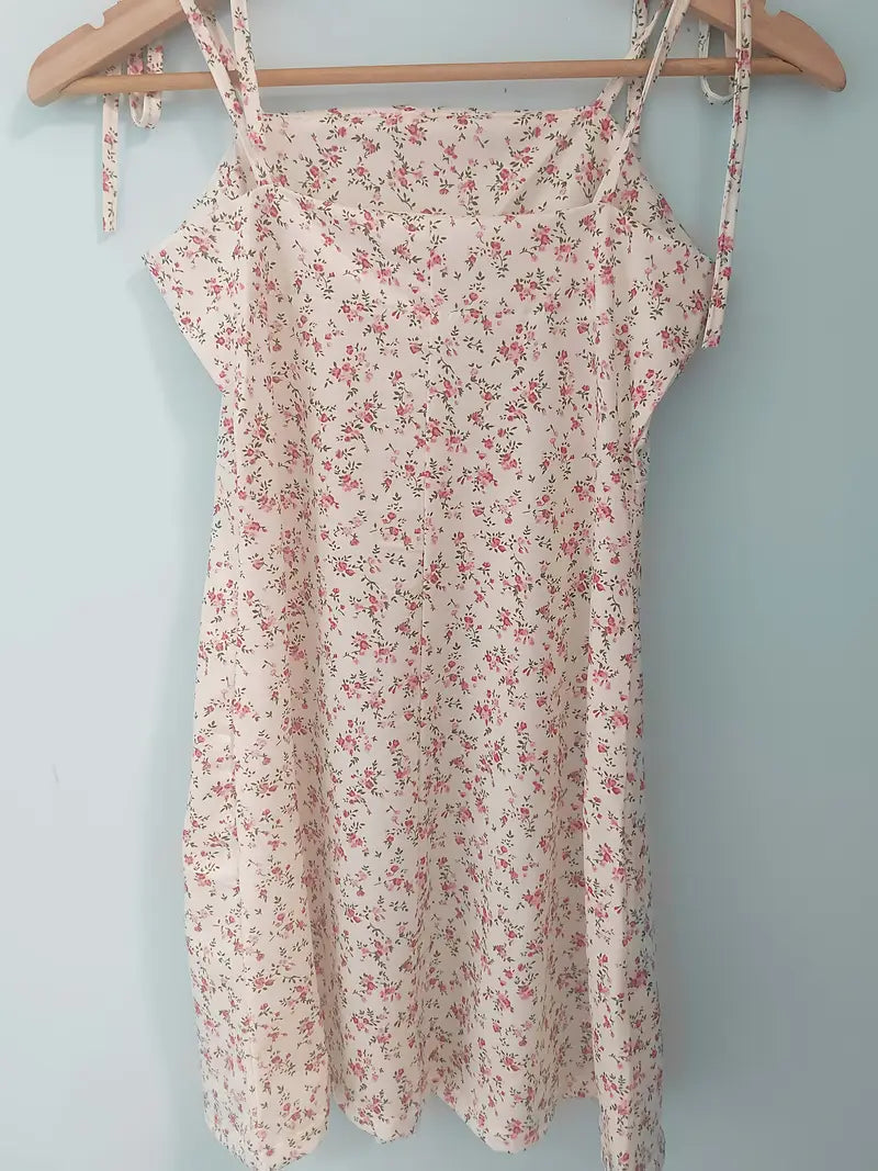 Gentle Floral Camisole Dress Set for Women, Summer Chic Waist-Cinched Mini Skirt