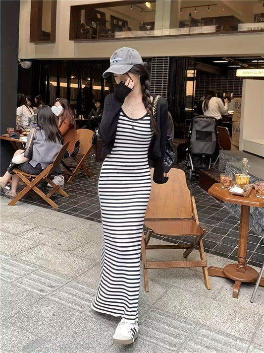 Women's French-Inspired Bodycon Maxi Dress - Off-Shoulder/One-Shoulder Striped Slim Fit Summer Dress with Built-In Bra Pads, Machine Washable Casual Chic Outfit, Warm Weather Fashion, Comfortable Fabric, Trendy Wardrobe