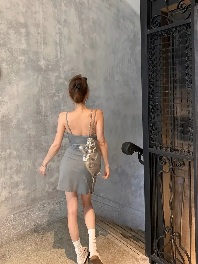 Chic Two-Tone Sleeveless Dress with Tie-Waist Detail - Polyester, Solid Color, Perfect for Summer, Adult Fashion, Casual Attire|Tied Waist Dress|Polyester Dress