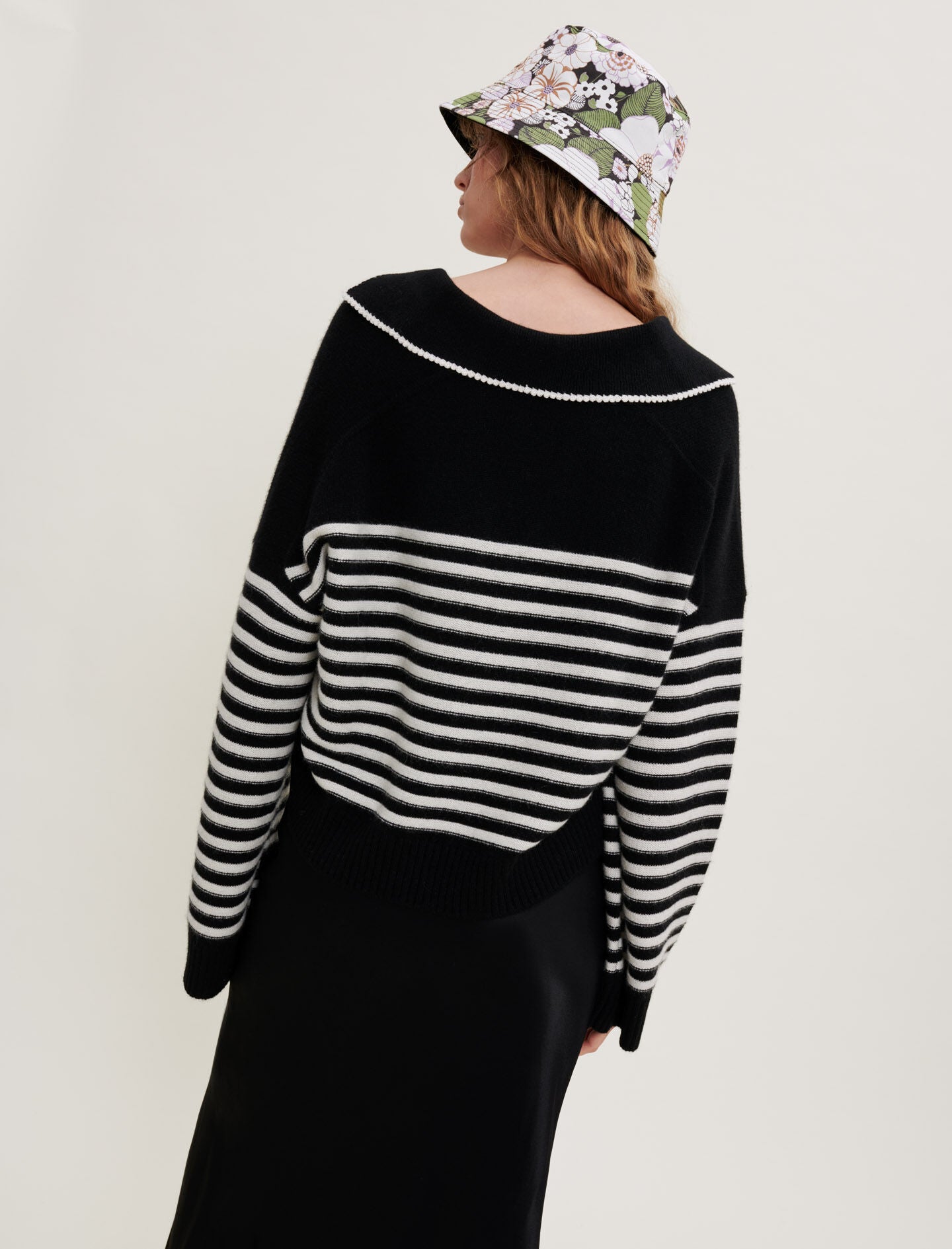CASHMERE AND CROCHET SAILOR TOP