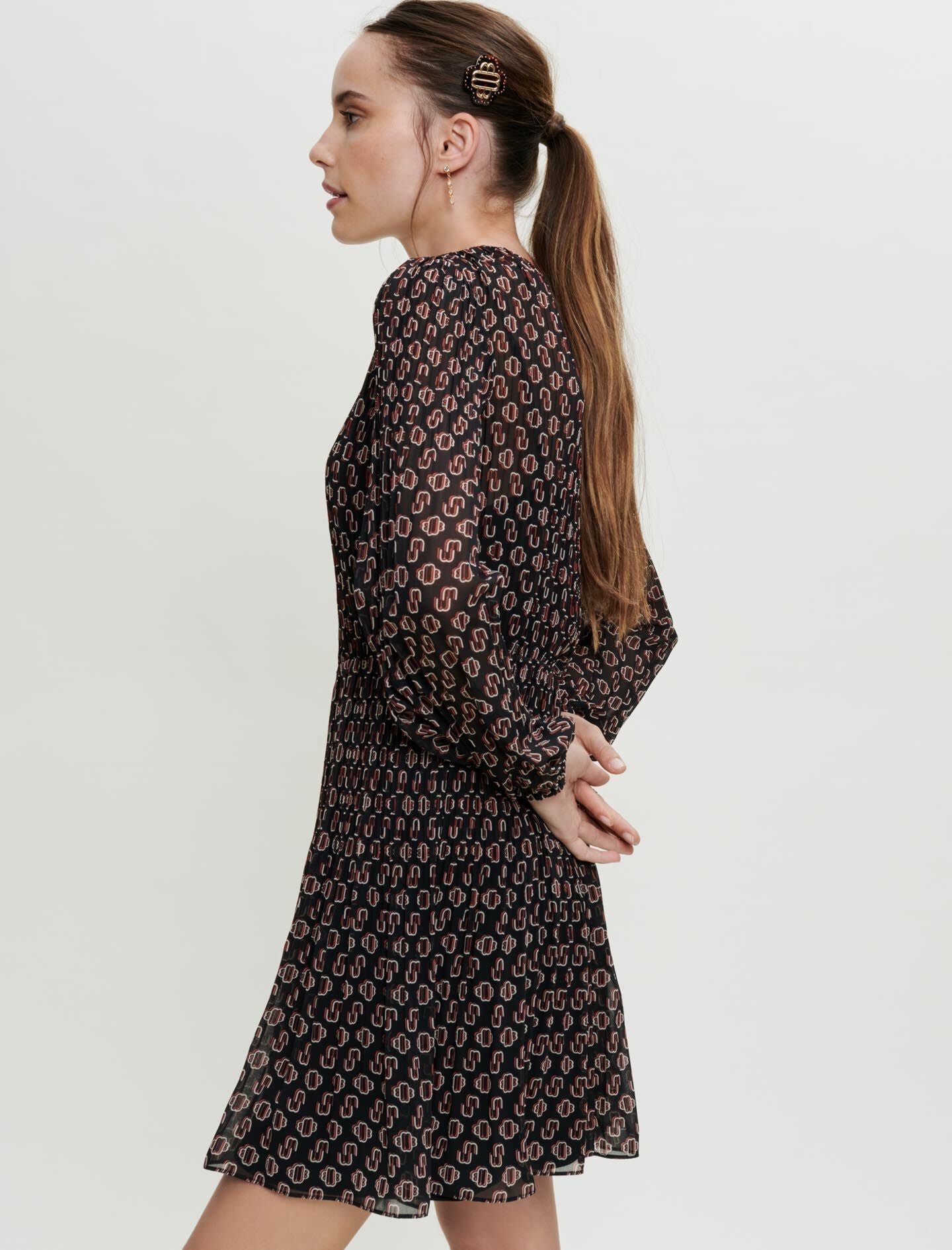 ALL-OVER PLEAT DRESS WITH BUTTONS
