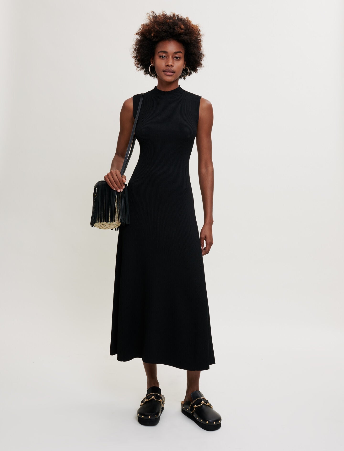 LONG KNITTED DRESS