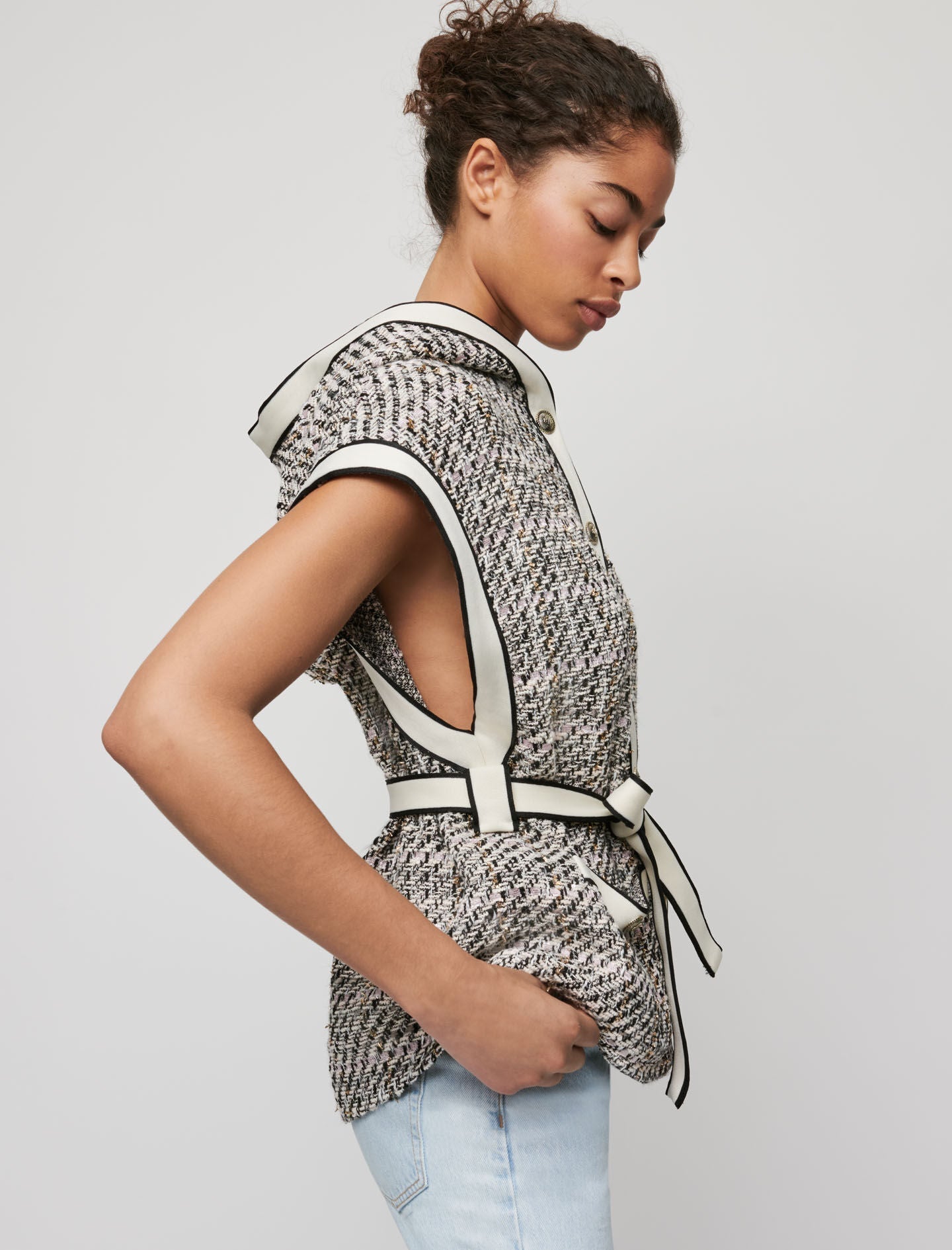 TWEED-STYLE SLEEVELESS JACKET